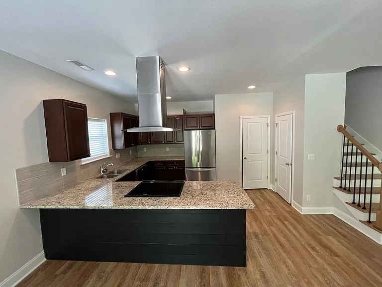 8407 Brookmoor Ln — Photo 4