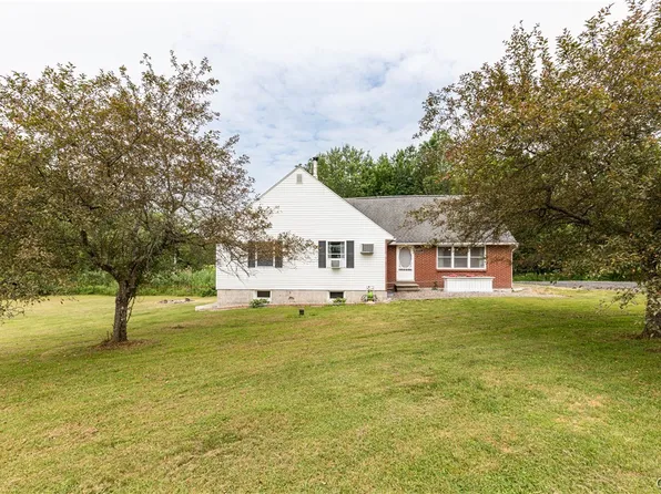 871 County Route 4, Central Square, NY 13036
