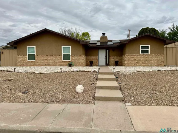 1031 Ivy Dr, Roswell, NM 88203