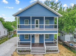 2207 N Kellett Ave, Springfield, MO 65803