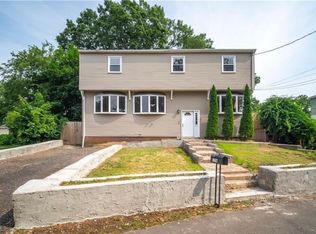 176 Daytona St, West Haven, CT 06516