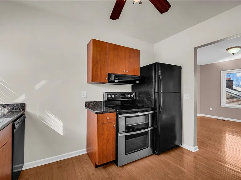 1407 E Forteen Mile Rd #2 — Photo 4