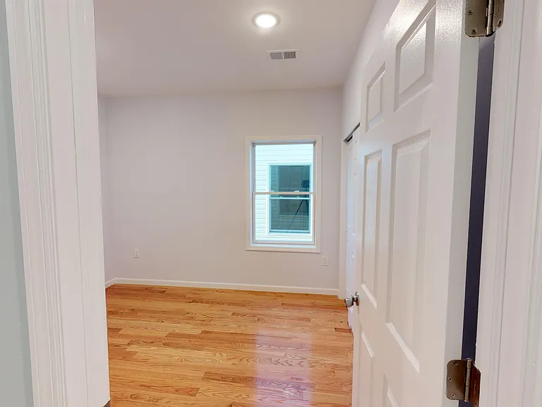 216 Terrace Ave #2 — Photo 10