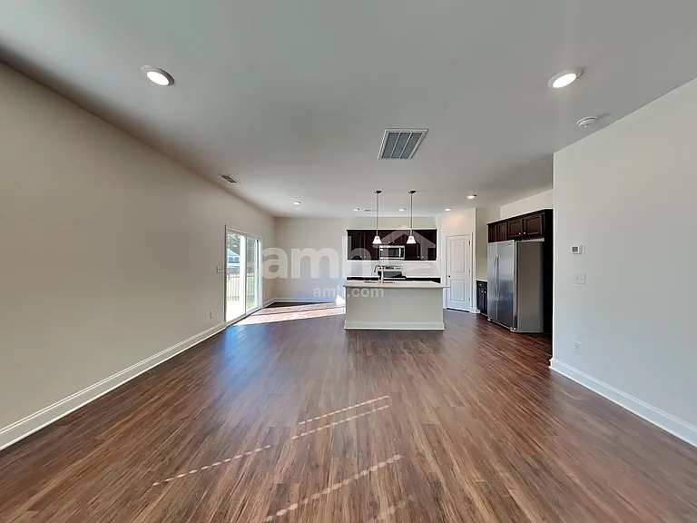 7416 Garrett Ct — Photo 6