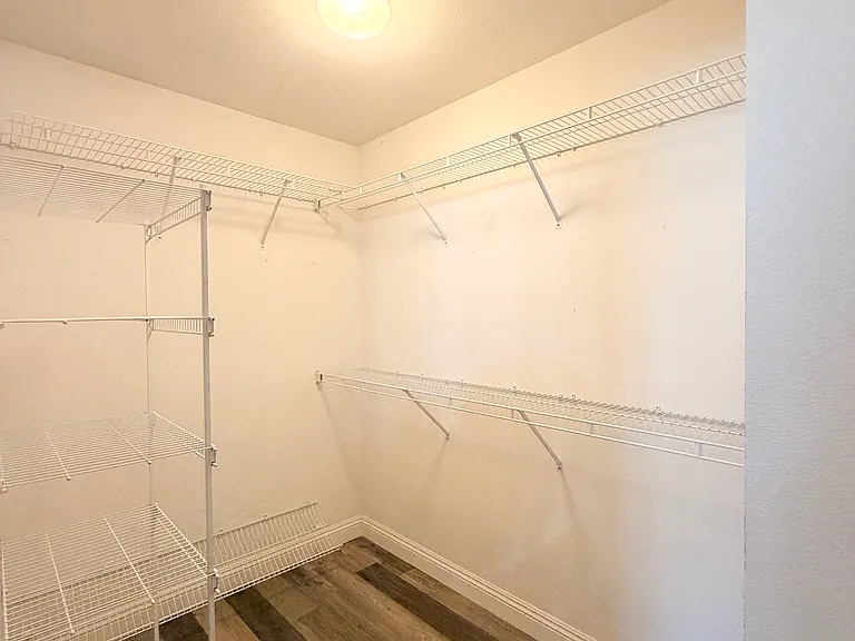 15096 Fox Ridge Dr — Photo 17