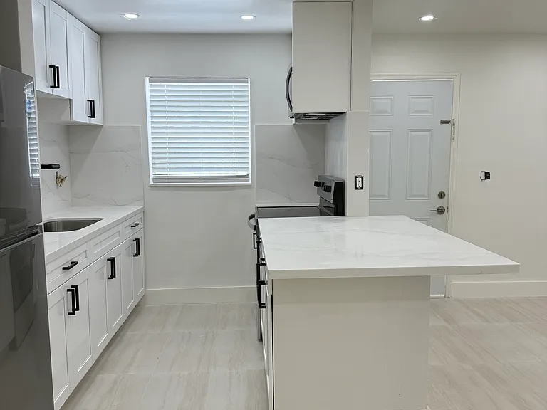 3265 Griffin Rd #101 — Photo 5