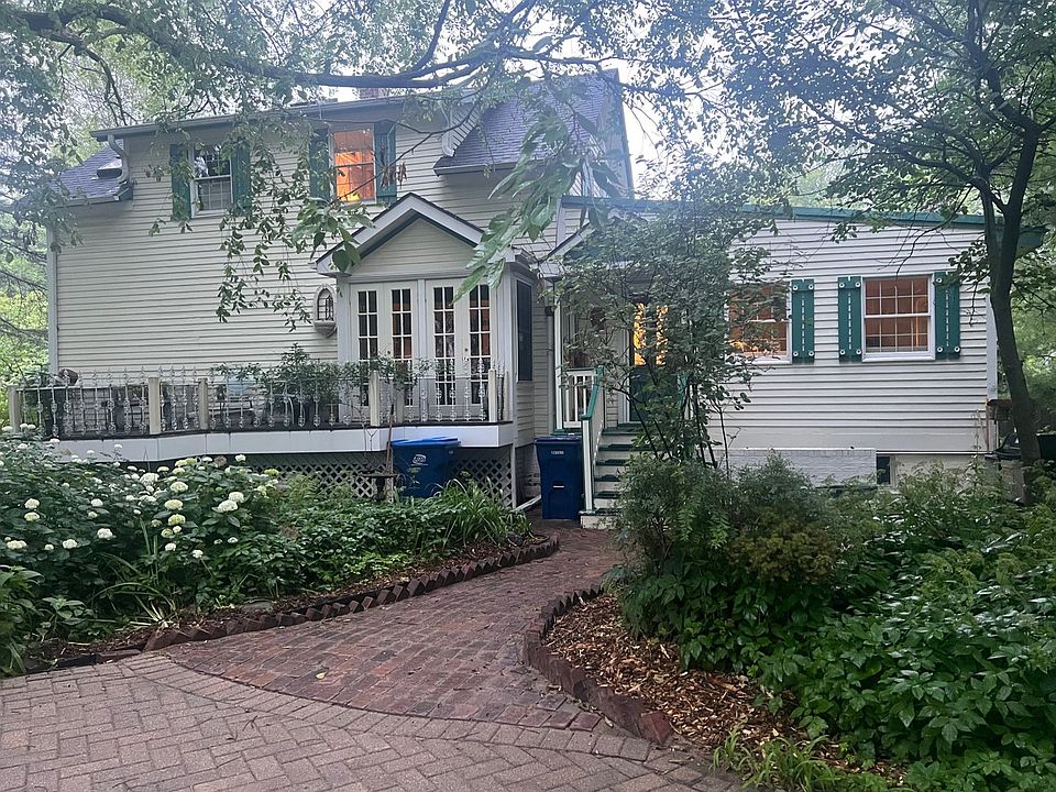 1st image of 700 Illinois Rd