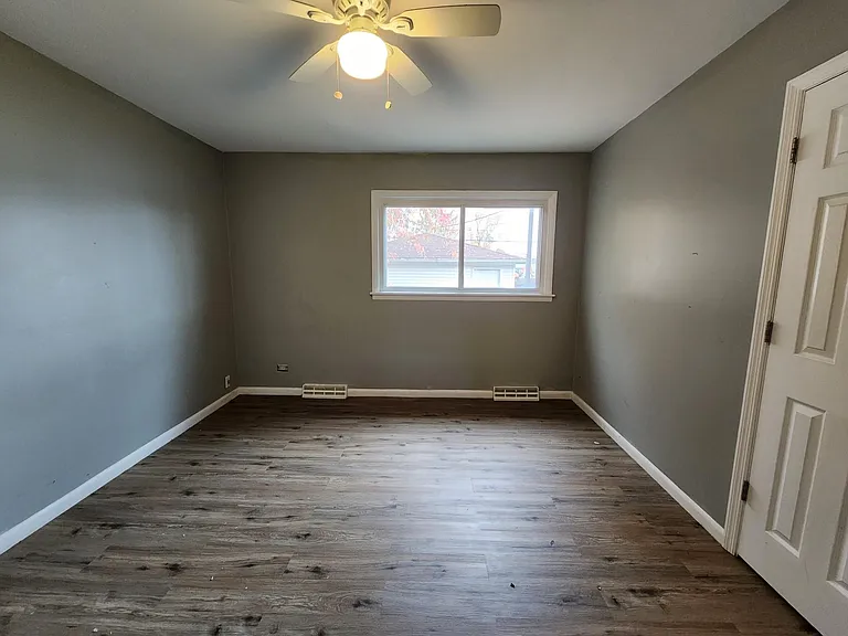 8139 Highland Pl — Photo 3