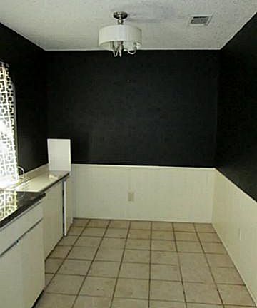 5th image of 7216 Yolanda Dr