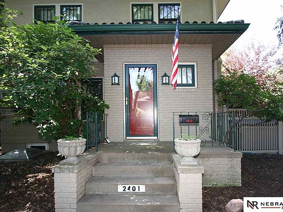 3rd image of 2401 Park Ave