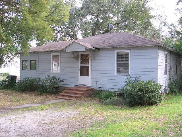 1st image of 13 Stewart Ave