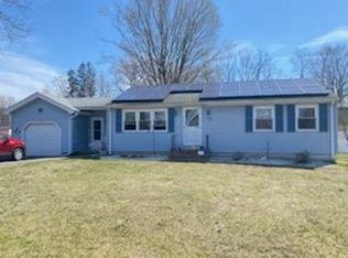 97 Buckingham Ave, West Springfield, MA 01089
