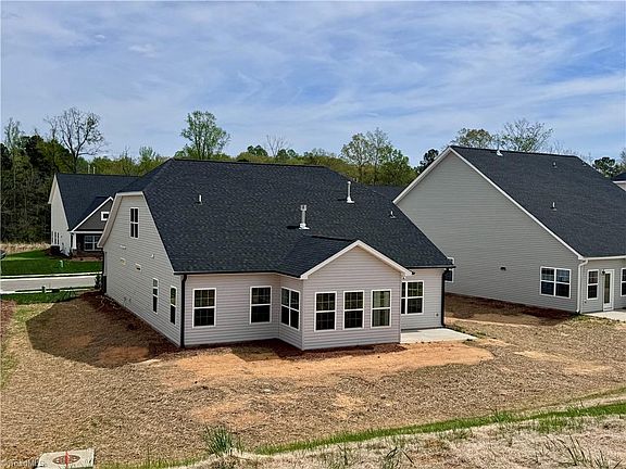 5th image of 1056 Fairhaven Dr Lot 97