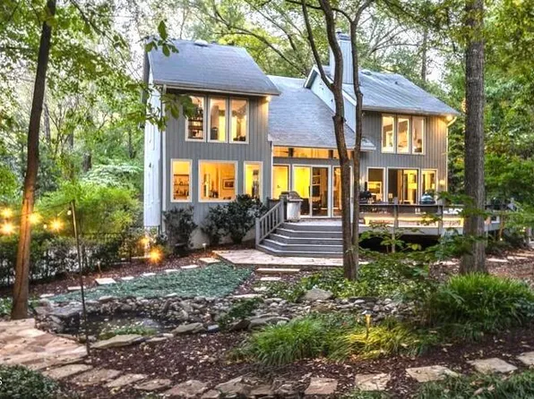 808 Pinehurst Dr, Chapel Hill, NC 27517