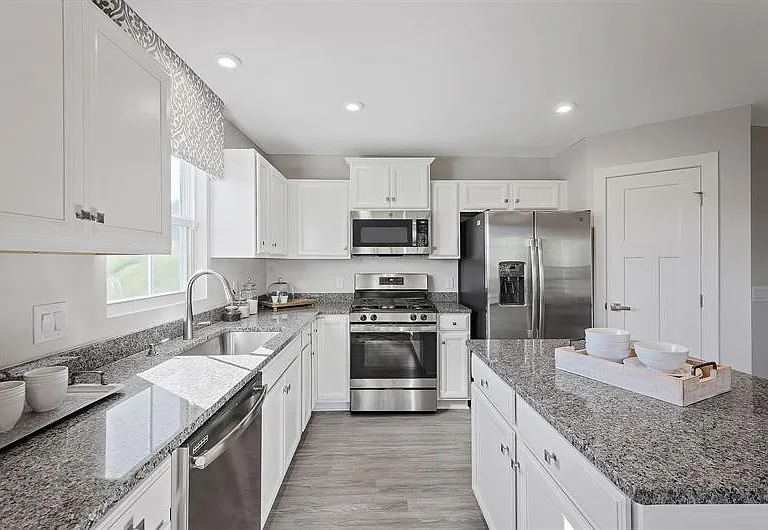 6134 Bellastead Dr — Photo 1