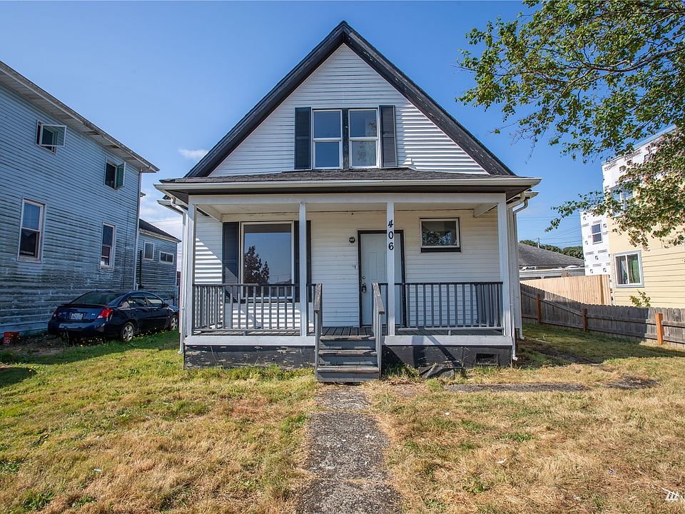 406 W 1st St - Main House with 3 bd/2 bath>