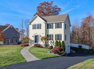 62 Jenkins Farm Rd, Chester, NH 03036