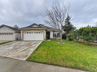 8712 Summer Pointe Dr, Elk Grove, CA 95624