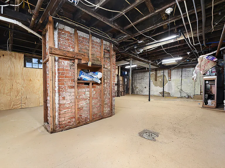 112 E 18th Ave #1 — Photo 15