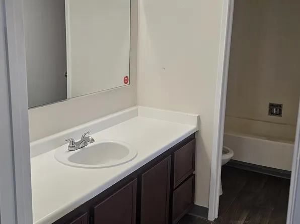 (undisclosed Address), Portland, OR 97266