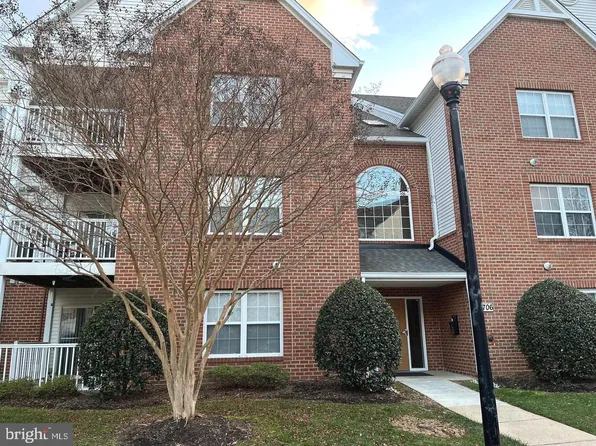 3706 Excalibur Ct APT 103, Bowie, MD 20716