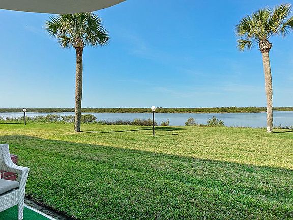 2nd image of 14 Ocean Palm Villas S #14