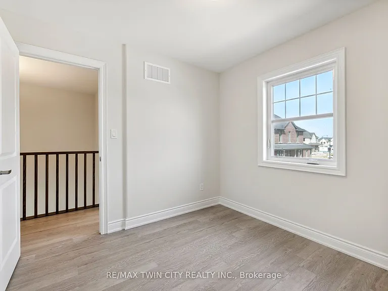 1083 Rippingale Trl — Photo 9