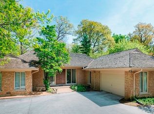 105 Sycamore Pl, Highland Park, IL