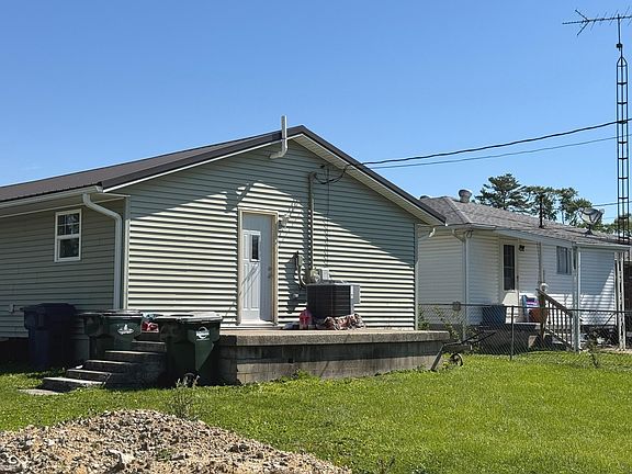 5th image of 815 W Sheridan St