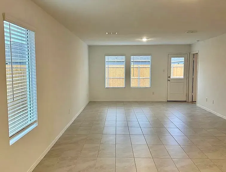 134 Wheatgrass Ln — Photo 4