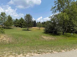 101 Westchester Ct, Gladwin, MI 48624