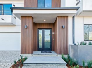 12300 Oxnard St #1, North Hollywood, CA 91606