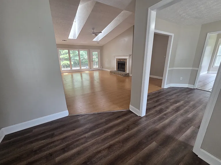 610 Clearwater Pl — Photo 2