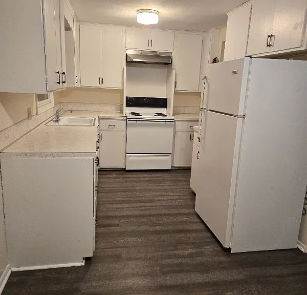 513 N Oak Ave #1/2 — Photo 1