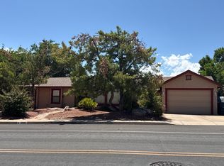 2995 Canyon View Dr, Santa Clara, UT 84765