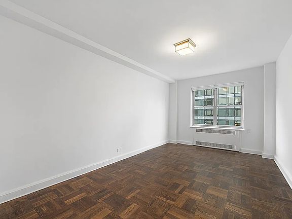 4th image of 300 E 57th St APT 18A