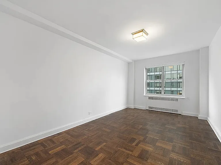 300 E 57th St #18A — Photo 5