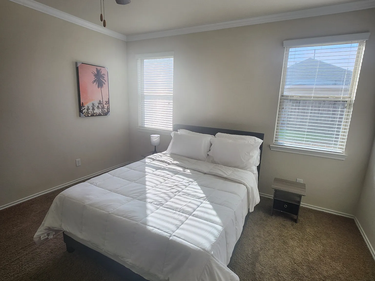 4 bed, 2.5 bath, 2120 sqft, $2,350 — Photo 2