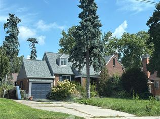 213 E Dorothy Ln, Dayton, OH 45419