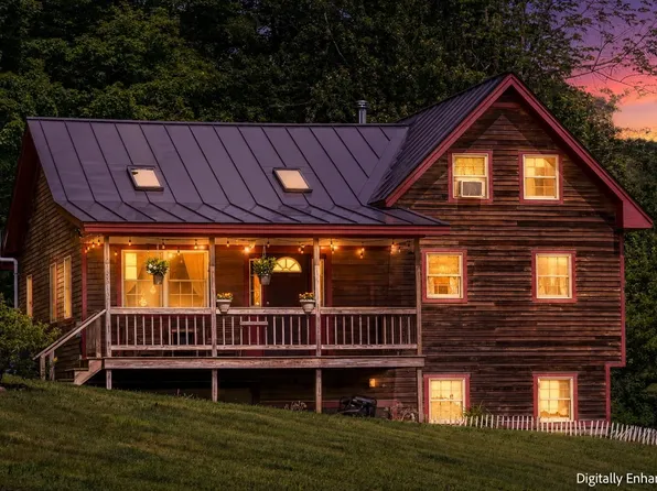 302 Brook Road, Chelsea, VT 05038