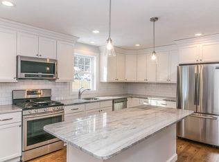 44 Bridge St, Westford, MA 01886