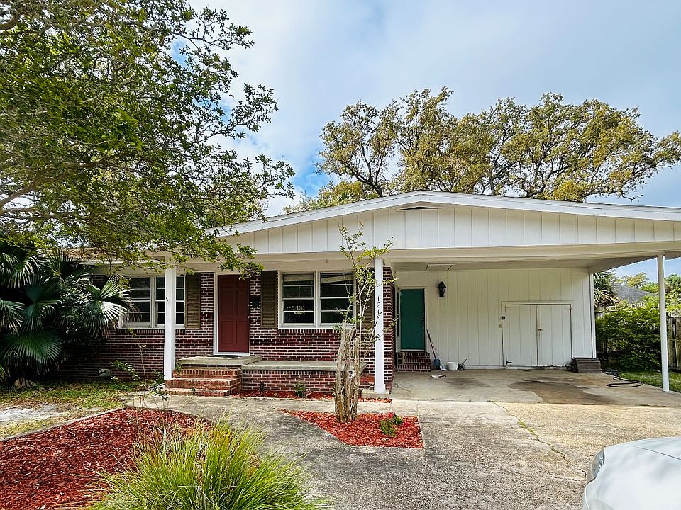 1st image of 121 San Carlos Ave