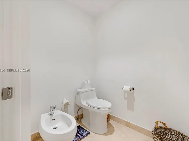 789 Crandon Blvd #1003 — Photo 21