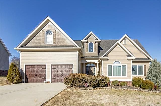 1st image of 940 Huntington Hills Dr