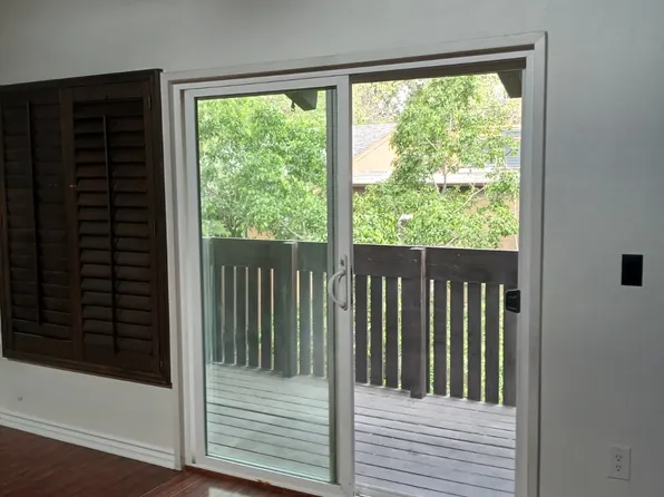 18350 Hatteras St APT 248, Tarzana, CA 91356