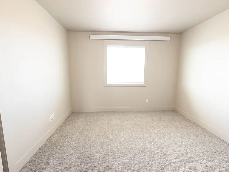 6327 N Freedom Rd — Photo 11