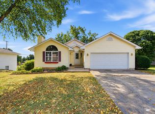 4914 Orchard Ln, Columbia, MO 65202