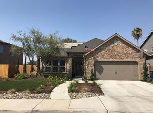 2082 Soledad Ave, Clovis, CA 93619