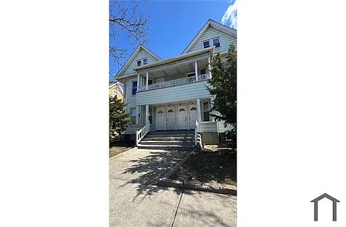 1410 E Main St Photo 1