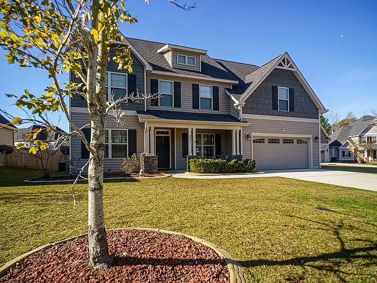 205 Holmes Point Ct — Photo 2